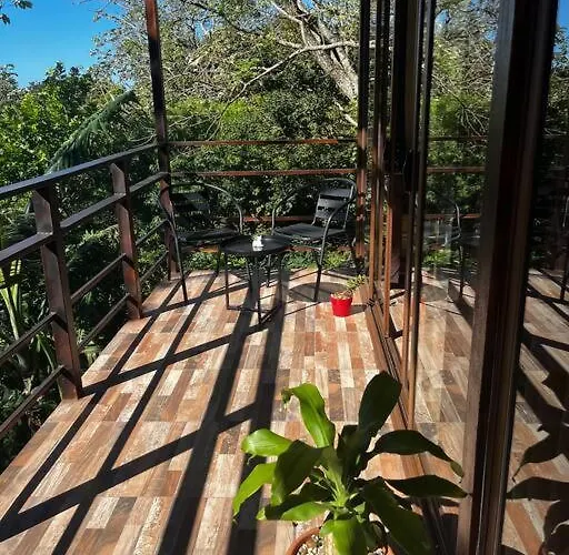 Casa Colibrí Tilarán