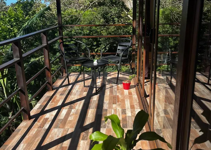 Casa Colibrí * Tilarán