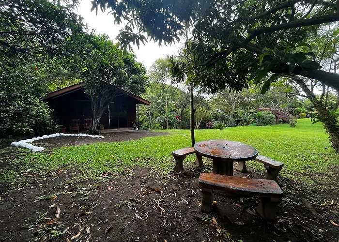 Casa Colibrí * Tilarán